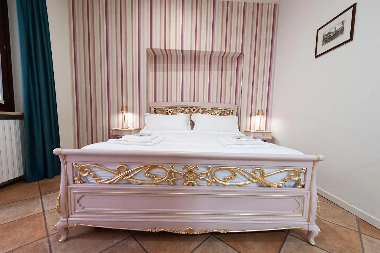 Konukevi Residenza Catullo Otel Verona